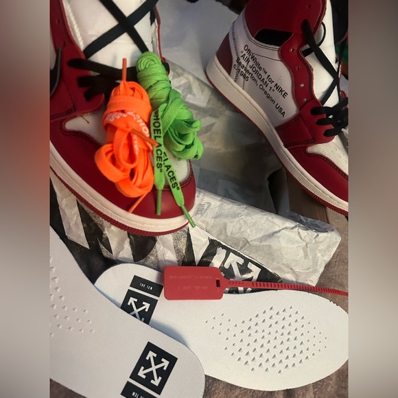 Air Jordan Retro 1 Off White Chicago’s originally purchased off StockX - Picture 4 of 4